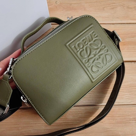 Кожаная сумка Loewe Mini Camera Crossbody 18x14 см - Green