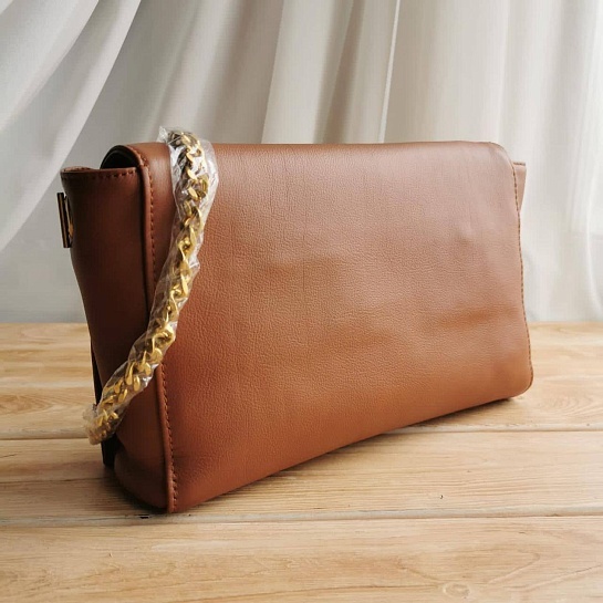 Женская кожаная сумка Yves Saint Laurent 32x19 см