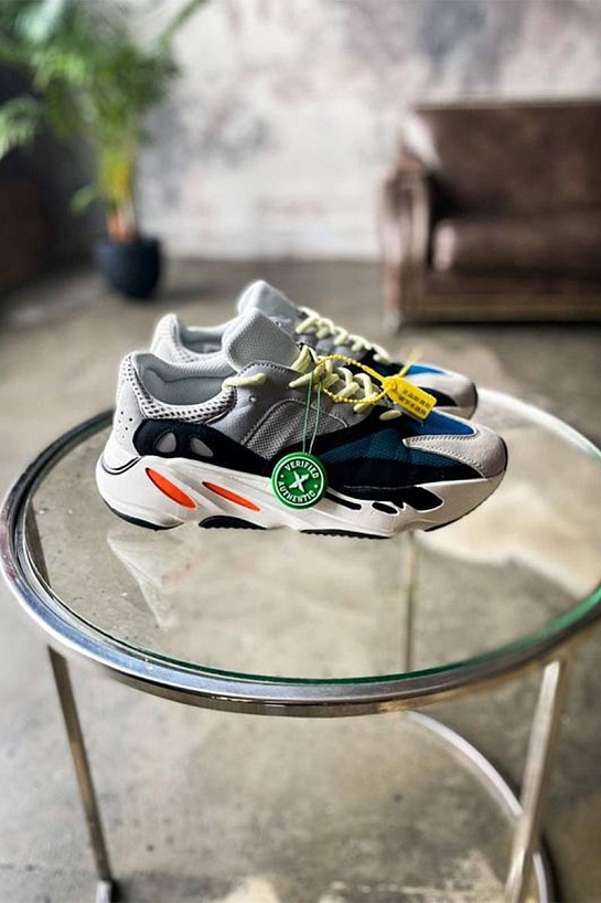 Кроссовки Adidas Yeezy Boost 700 "Wave Runner"
