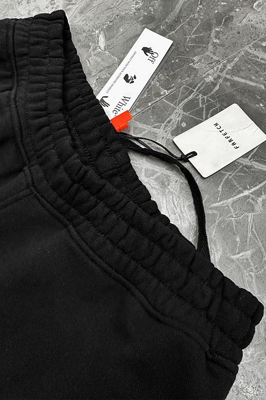 Мужские чёрные шорты Off-White Caravaggio Arrows