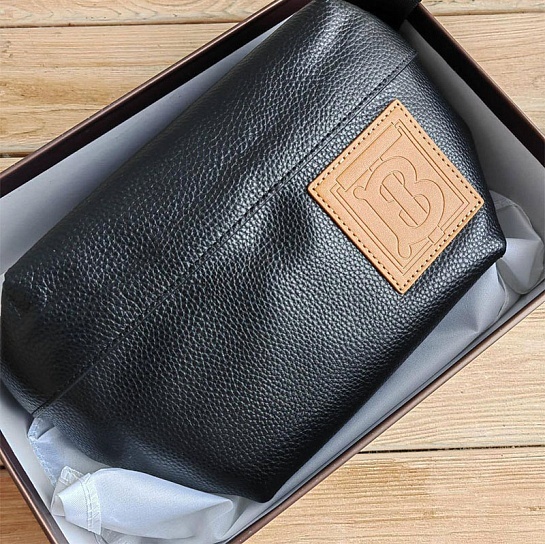 Кожаная сумка на пояс Burberry 30x17 см