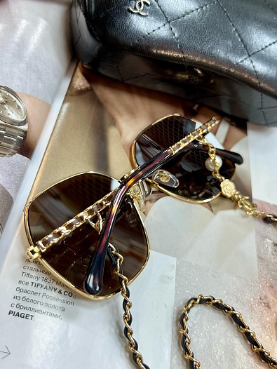 Женские солнцезащитные очки Chanel   