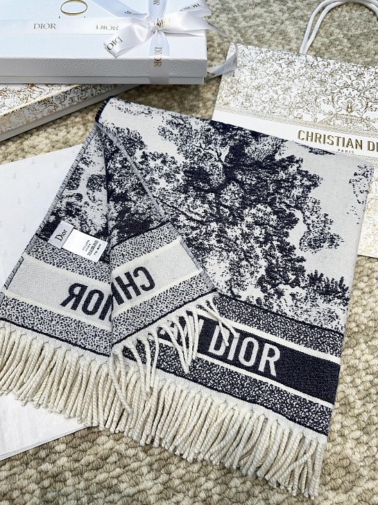 Шарф Dior Toile de Jouy Sauvage premium 140x140 см