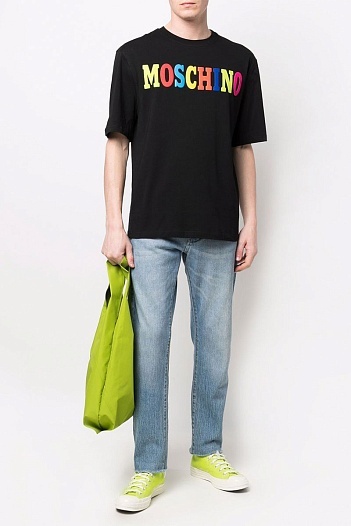 Чёрная оверсайз футболка Moschino colourblocked logo   