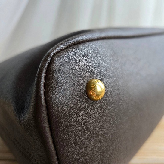 Кожаная сумка MIU MIU Aventure nappa 42x29 см - Chocolate