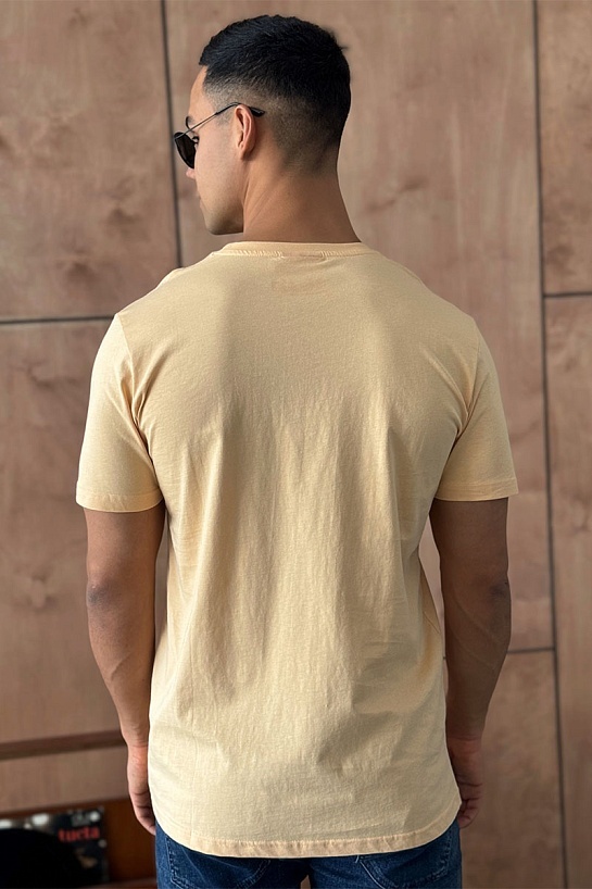 Мужская бежевая футболка Hugo Boss