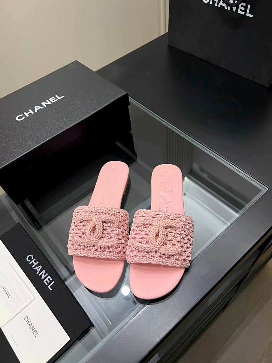 Женские кожаные шлёпанцы Chanel premium