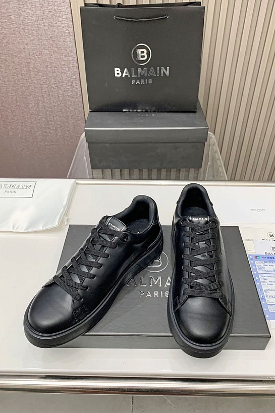 Кожаные кроссовки Balmain чёрного цвета