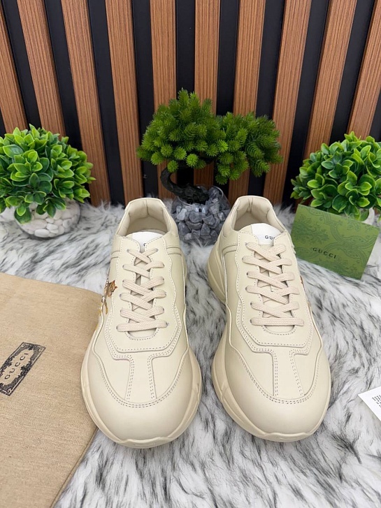 Кожаные кроссовки Gucci Rhyton "Tiger" - Beige