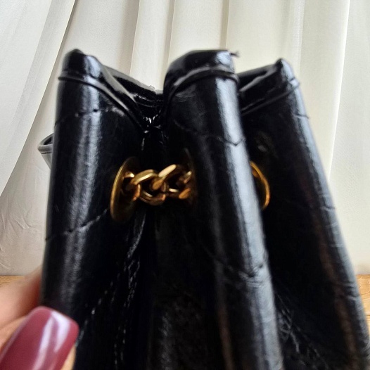 Кожаная сумка Yves Saint Laurent Niki 24x23 см   