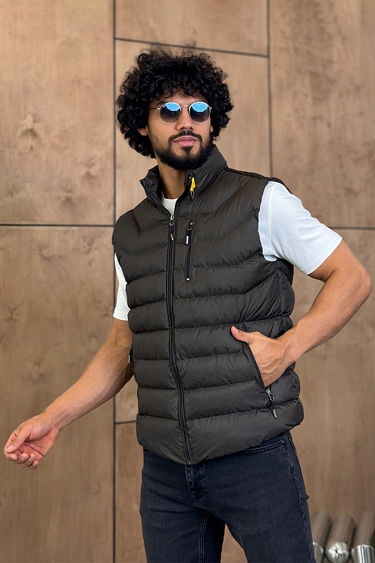 Жилет цвета хаки Parajumpers