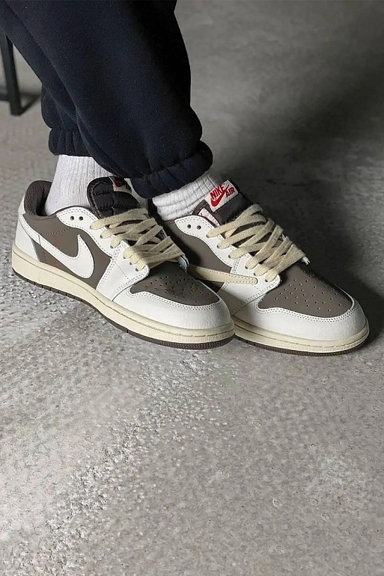 Кроссовки Travis Scott x Nike Air Jordan 1 Low "Reverse Mocha"