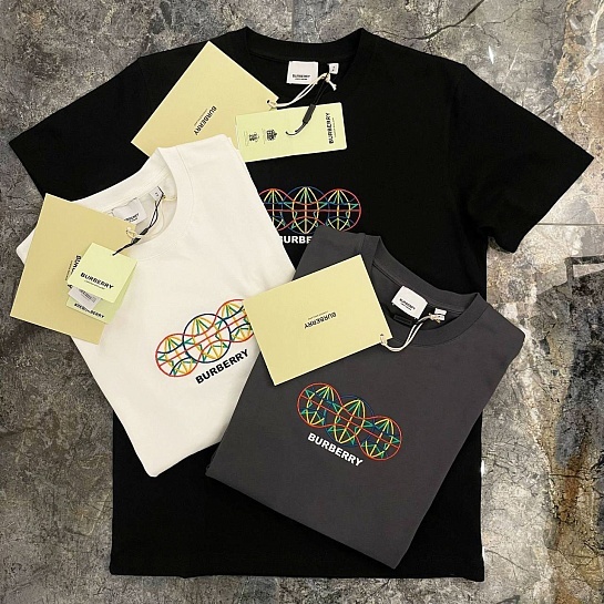 Мужская чёрная футболка Burberry Globe Graphic