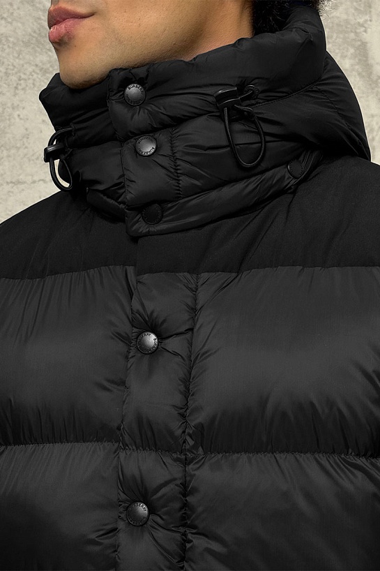 Чёрная куртка со съёмными рукавами Burberry London England logo-patch