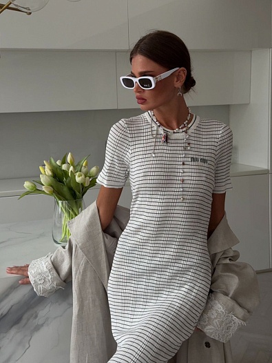 Женское трикотажное платье MIU MIU   