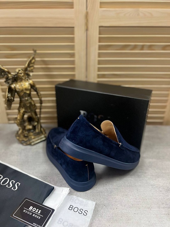 Замшевые лоферы Hugo Boss синего цвета