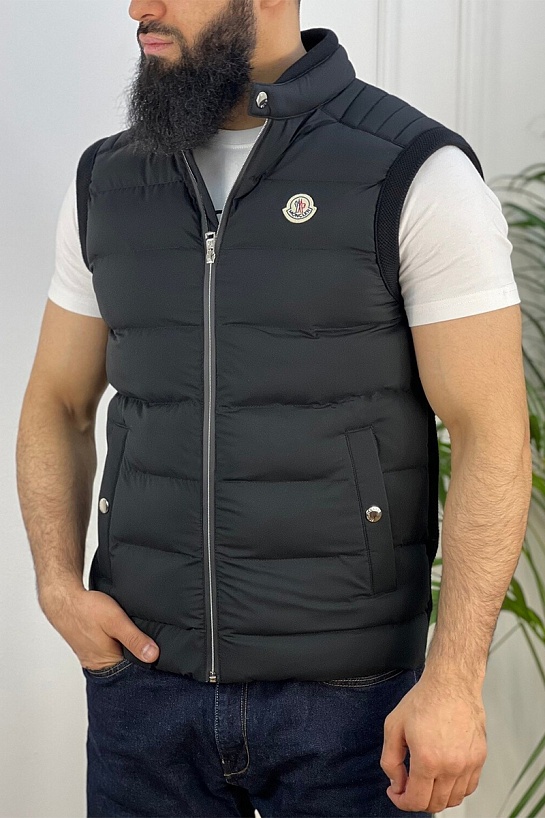 Мужской брендовый жилет Moncler чёрного цвета