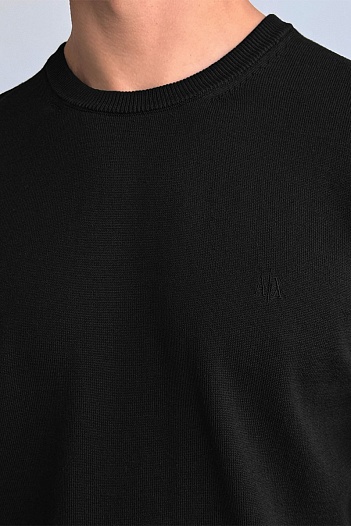 Джемпер чёрного цвета Armani Exchange   