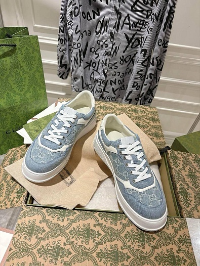 Женские кроссовки Gucci GG Interlocking   