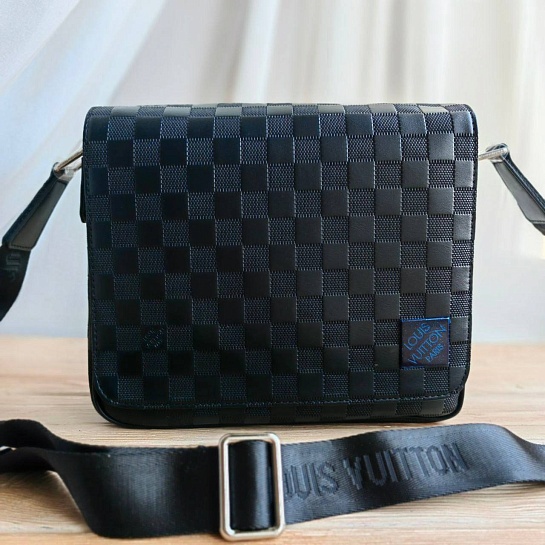 Мужская сумка-мессенджер Louis Vuitton District PM Damier Infini 26x22