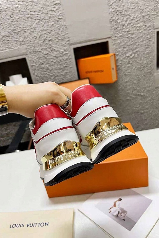 Женские кожаные кроссовки Louis Vuitton Neo Run Away