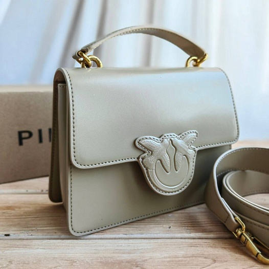 Кожаная сумка Love Bag 20x15 см   