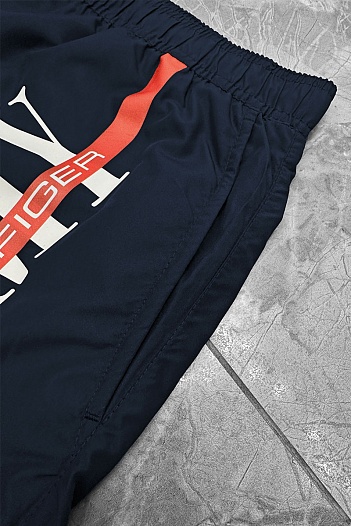 Мужские тёмно-синие шорты Tommy Hilfiger logo-print   