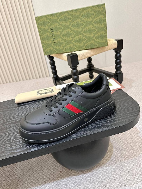 Мужские кожаные кроссовки Gucci