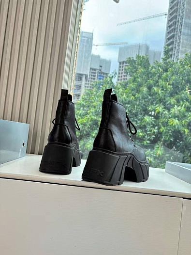 Женские кожаные ботинки на платформе SMFK premium   