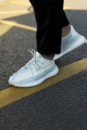 Кроссовки Adidas Yeezy Boost 350 V2 - Cloud White   