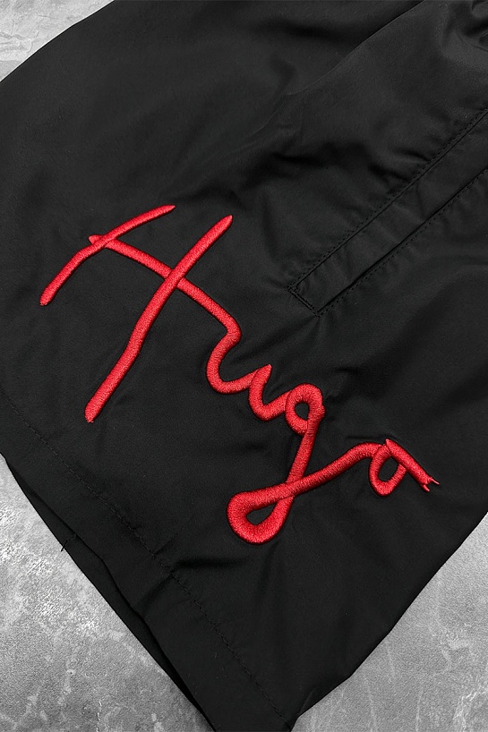 Мужские чёрные шорты Hugo Boss Dugo logo-embroidered