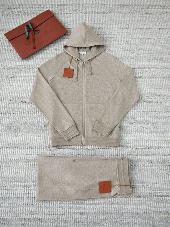 Бежевая кофта на молнии Loro Piana premium