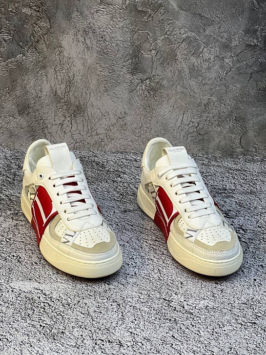 Женские кожаные кроссовки Valentino Gavani