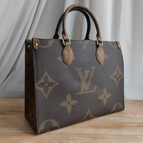 Кожаная сумка Louis Vuitton OnTheGo MM 35x26 см