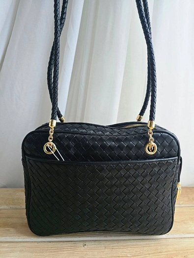Кожаная сумка Bottega Veneta Mckenzie 27x13 см   