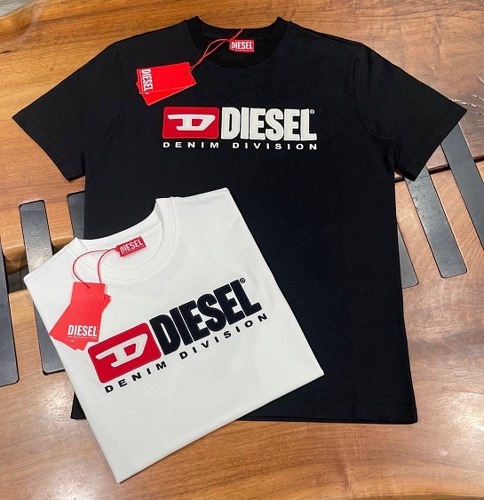 Мужская чёрная футболка Diesel T-Diegor-Div