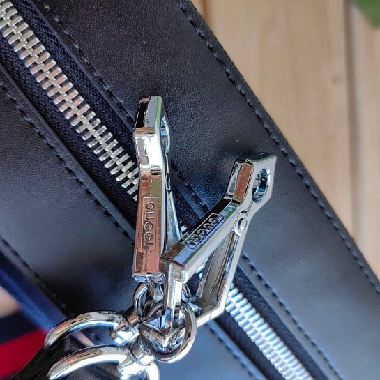 Сумка-мессенджер Gucci GG Supreme 23x15 см