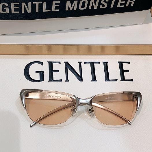 Солнцезащитные очки Gentle Monster Hypnosis   