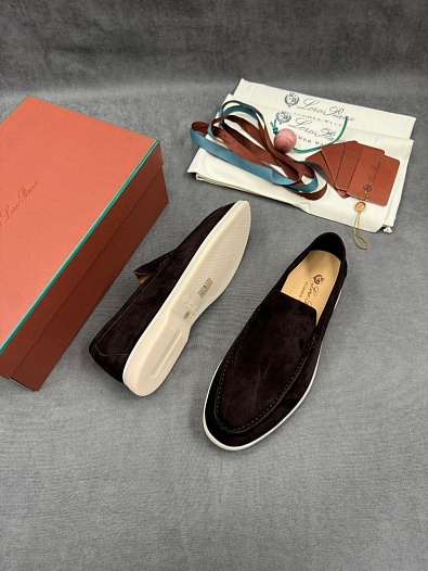 Мужские замшевые лоферы Loro Piana   