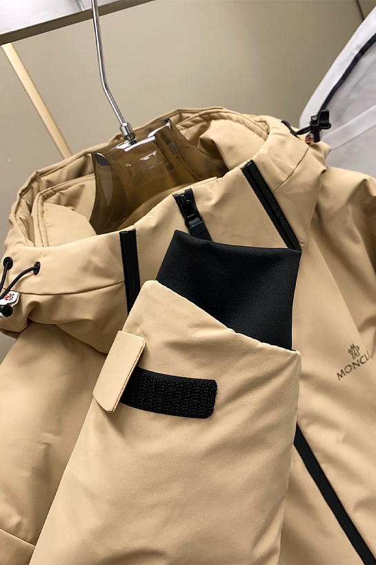 Пуховик Moncler Grenoble Gore-Tex - Beige