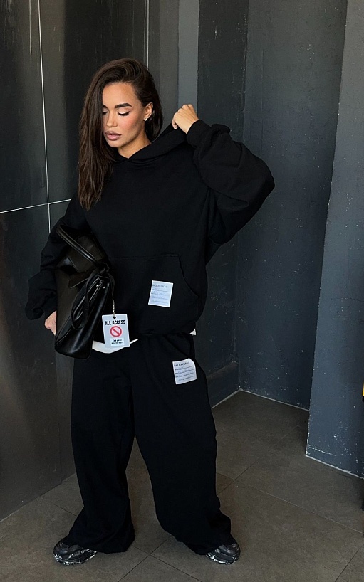 Женский чёрный оверсайз костюм Balenciaga