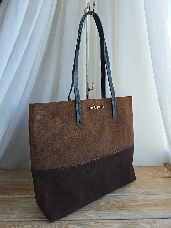 Замшевая сумка-шоппер MIU MIU 34x33 см