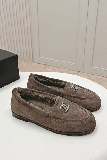 Женские замшевые лоферы с мехом Chanel Premium - Brown   