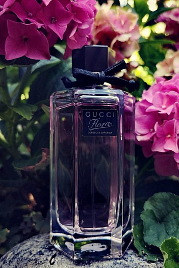 Парфюмерная вода Gucci Flora Gorgeous Gardenia (100 мл)   