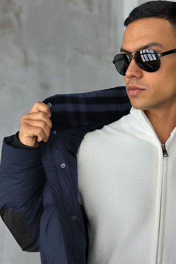 Тёмно-синий пуховик Burberry London England logo-patch   