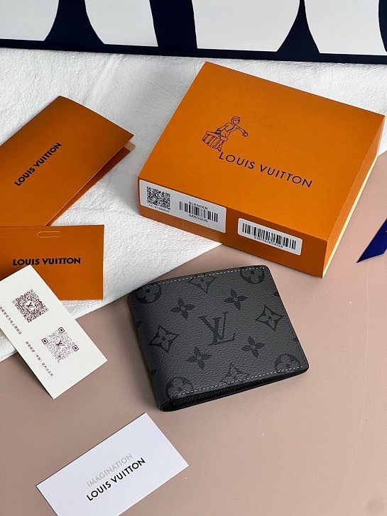 Кожаный кошелёк Louis Vuitton Slender Premium 11x8.5x1 см