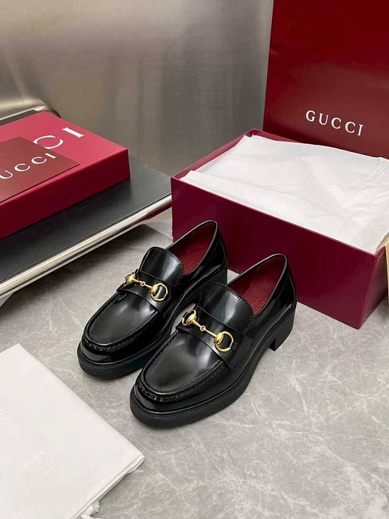 Женские кожаные лоферы Gucci Horsebit premium