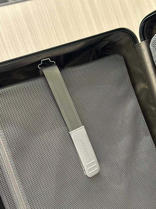 Чемодан Rimowa Aluminum M Premium 66x43x27 см