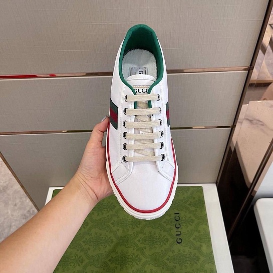 Мужские белые кроссовки Gucci
