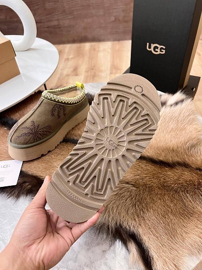 Женские замшевые ботинки UGG Tazz Platform Erewhon - Brown   